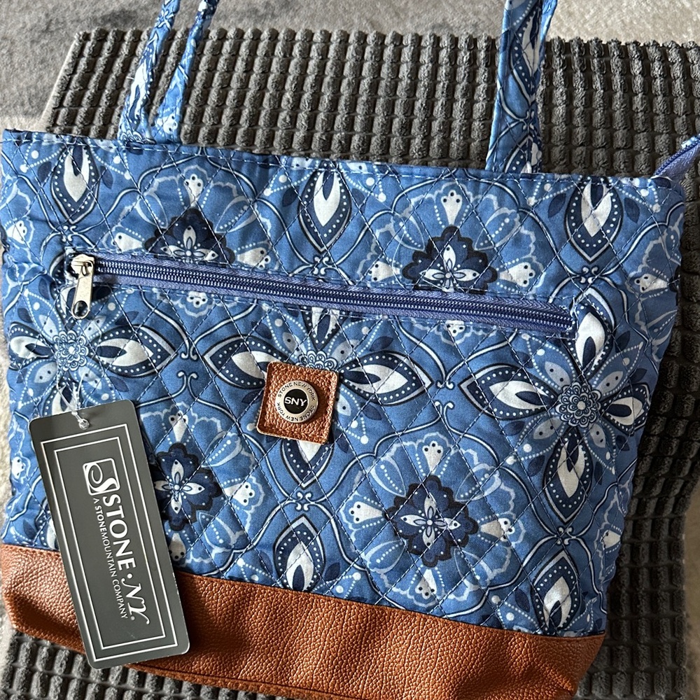 Stone Mountain Accessories Blue and Brown Floral hand bag